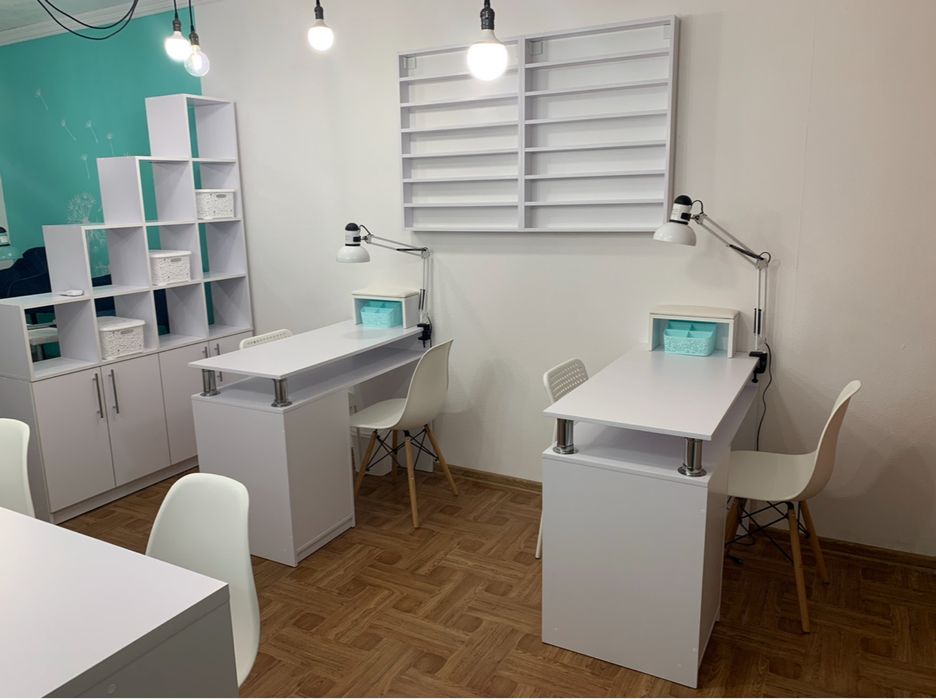 Продам полку под гель лаки на стену