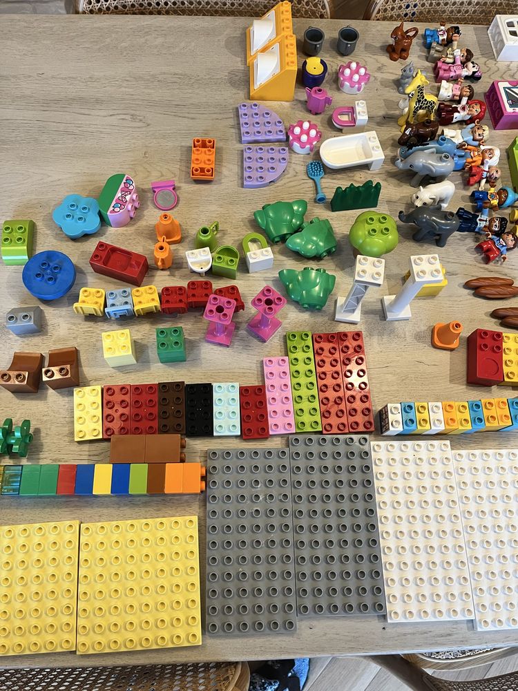 LEGO DUPLO zestaw ok. 180 elementów