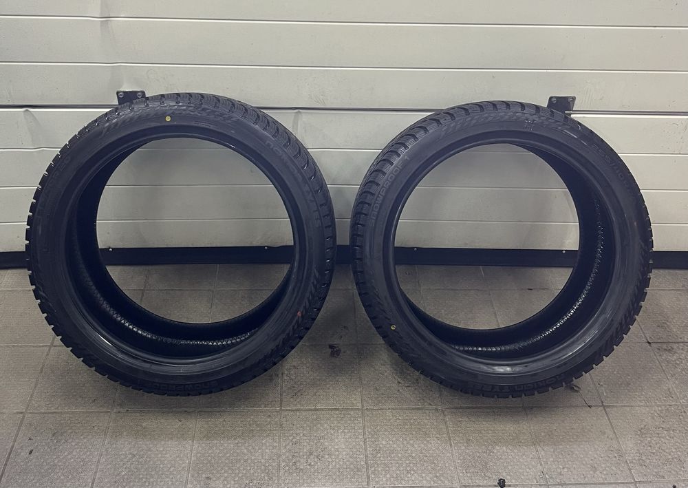 Nokian Tyres Snowproof 1 255/40 R20