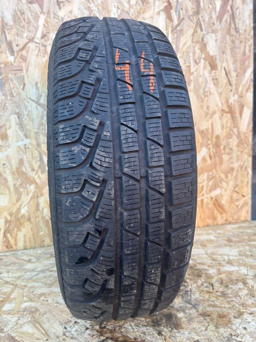 205/60r16 Pirelli Winter 210 dot 3418 6mm