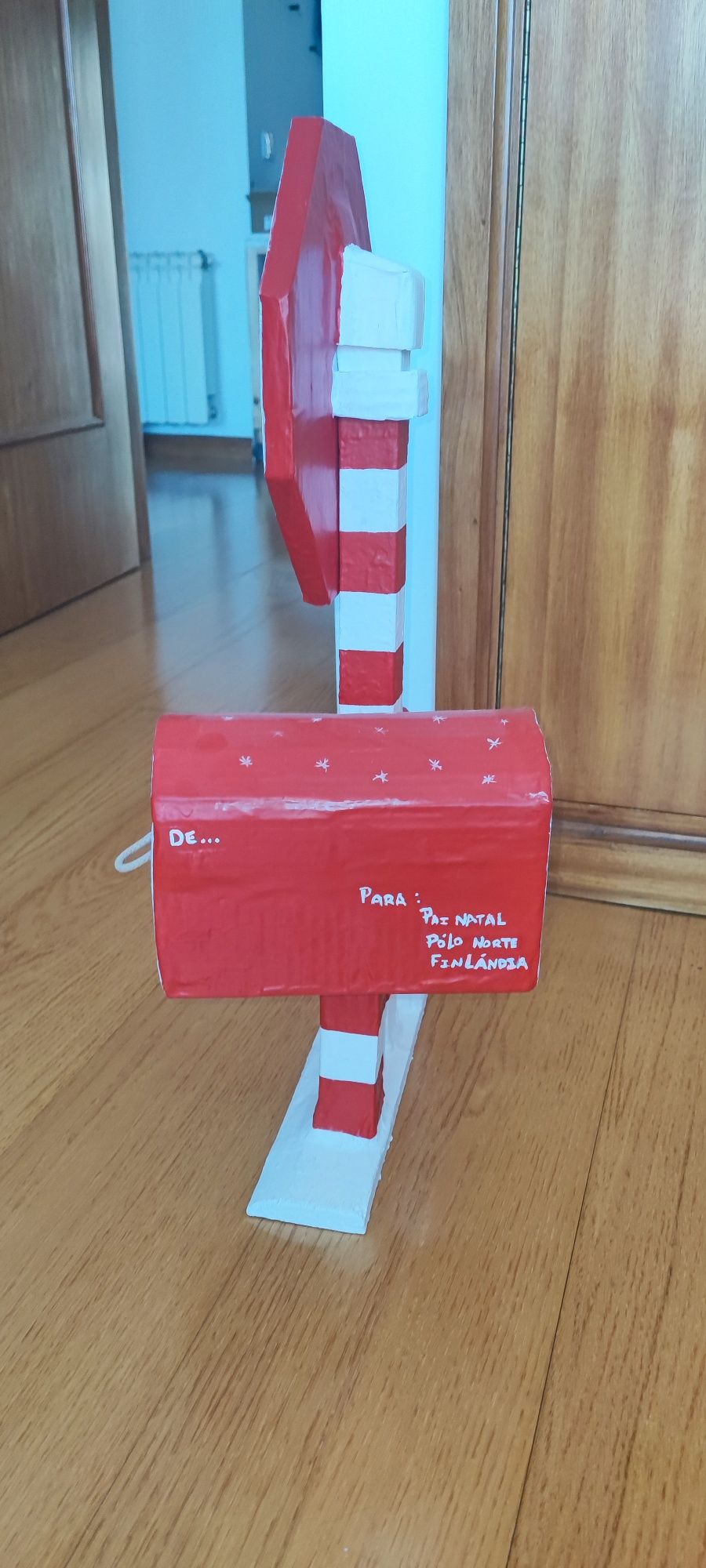 Natal - stop pai natal e caixa para cartas de natal