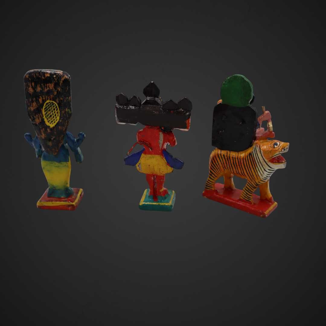 tradycyjne ręcznie malowane figurki hinduskich bóstw b5/051781
