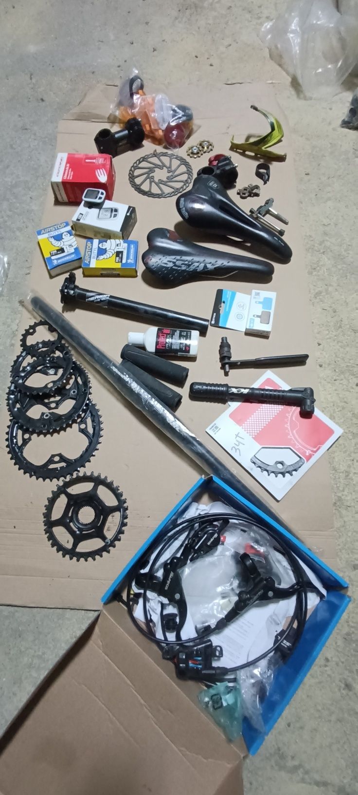 Material diverso para BTT