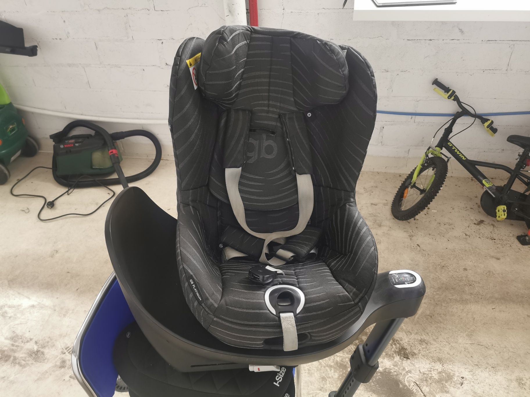 Fotelik Britax Romer Dualfix M i-Size obrotowy