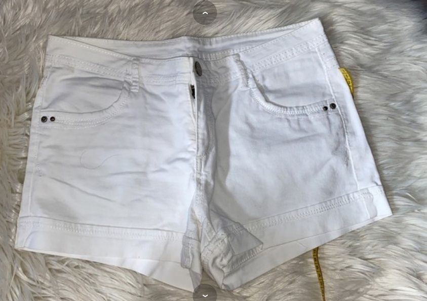 Spodenki białe reserved
