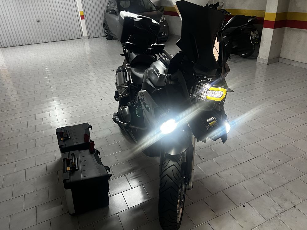 Bmw R 1200 gs  lc 2016 preta e cinzenta