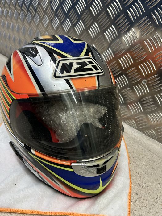 Capacete de mota desportivo NZI