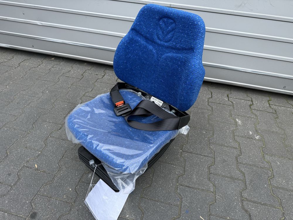Siedzenie pneumatyczne sadownicze COBO New Holland MF fotel kierowcy