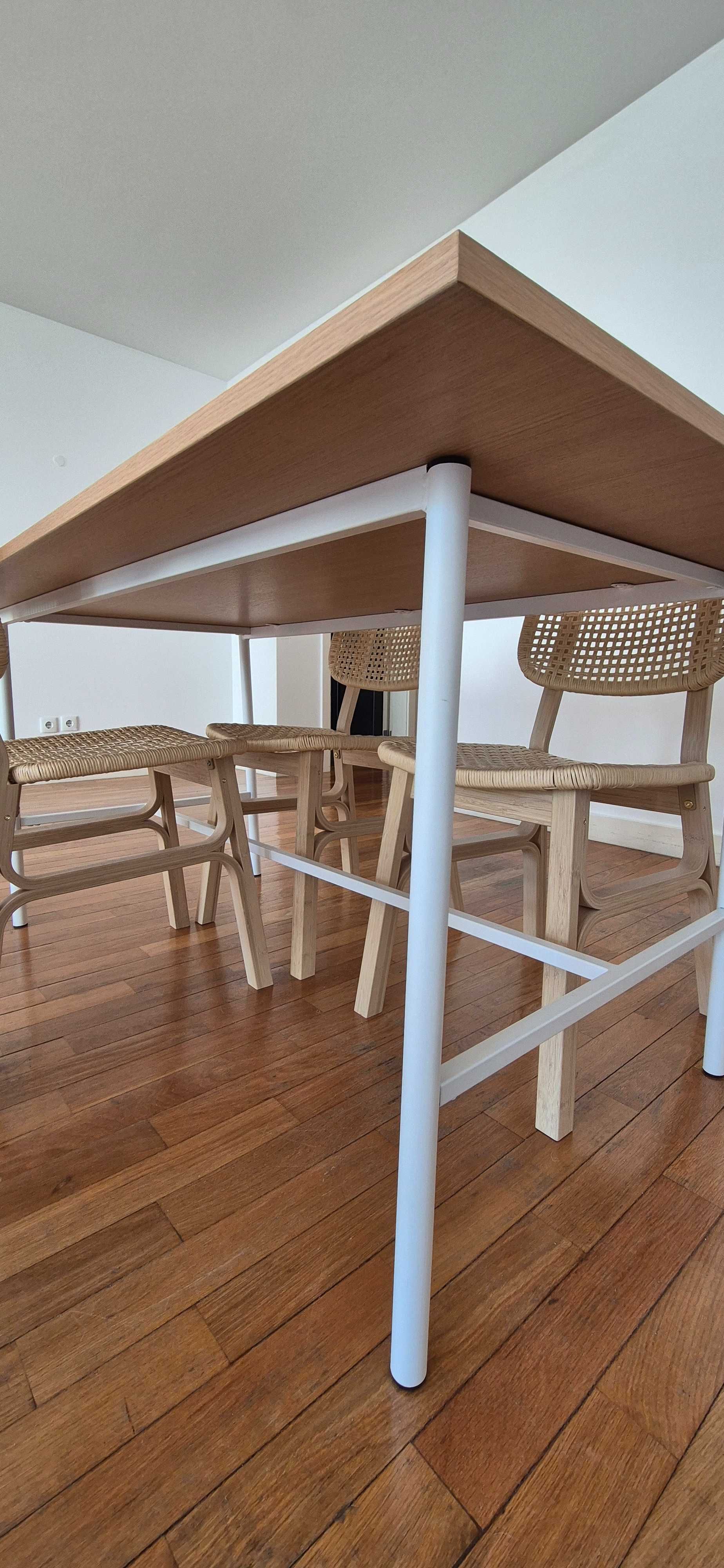 Mesa Nova, leve, resistente e facil de montar