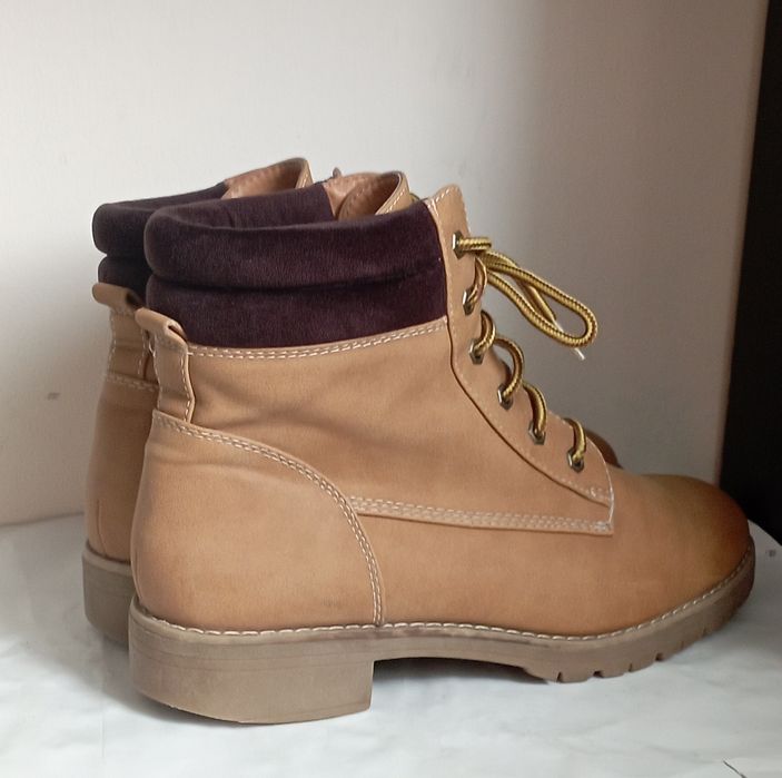 Trapery damskie botki marki Land Rover rozmiar:39 brązowe