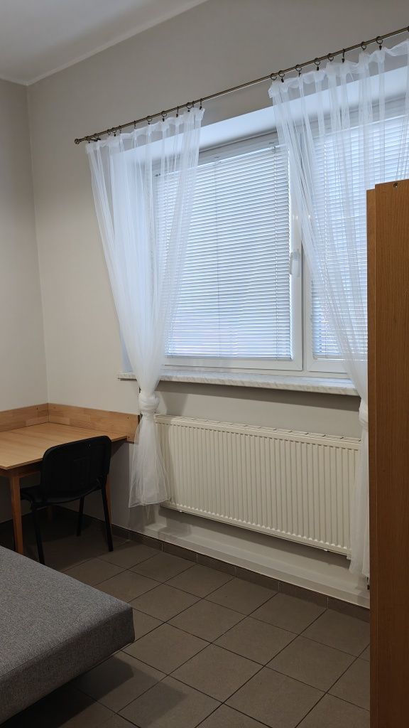 Pokój jednoosobowy dla studentki bez dodatkowych opłat  Górzyskowo