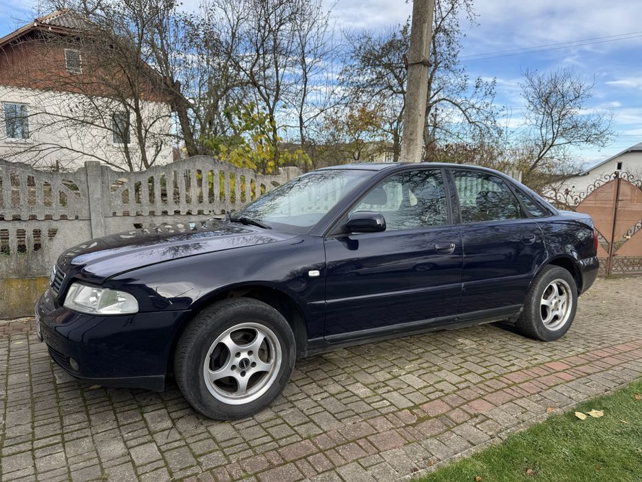 Audi a4c5 в продажі