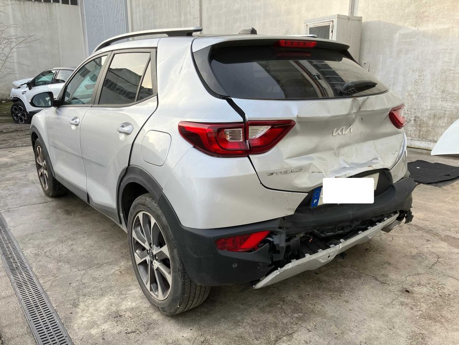 Salvado Kia Stonic (YB) 1.0 T-GDi (101hp) | 2022 | 22.103 Km