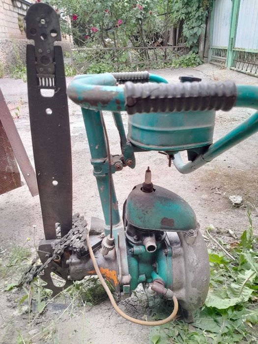 Продаю бензопилу Дружба.