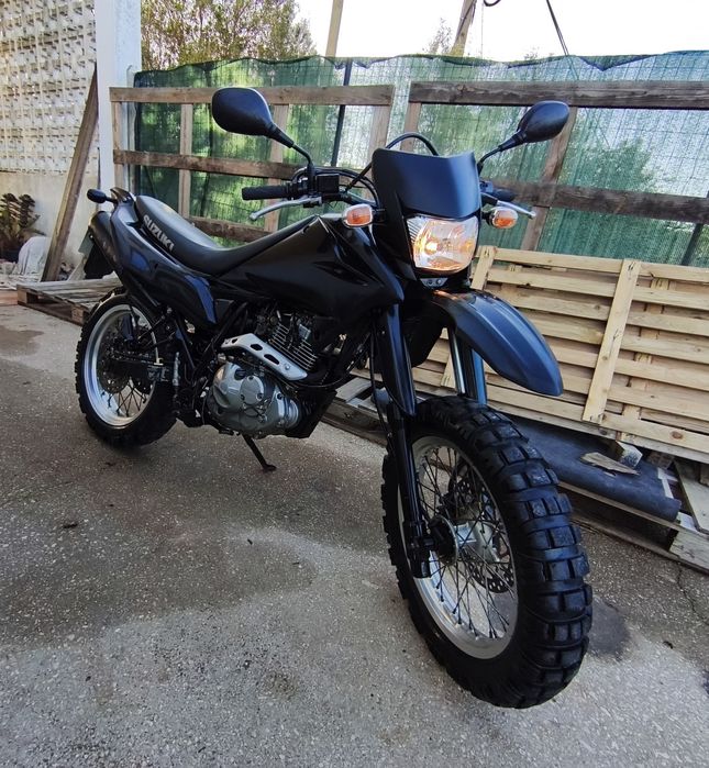 Suzuki DR 125 SM