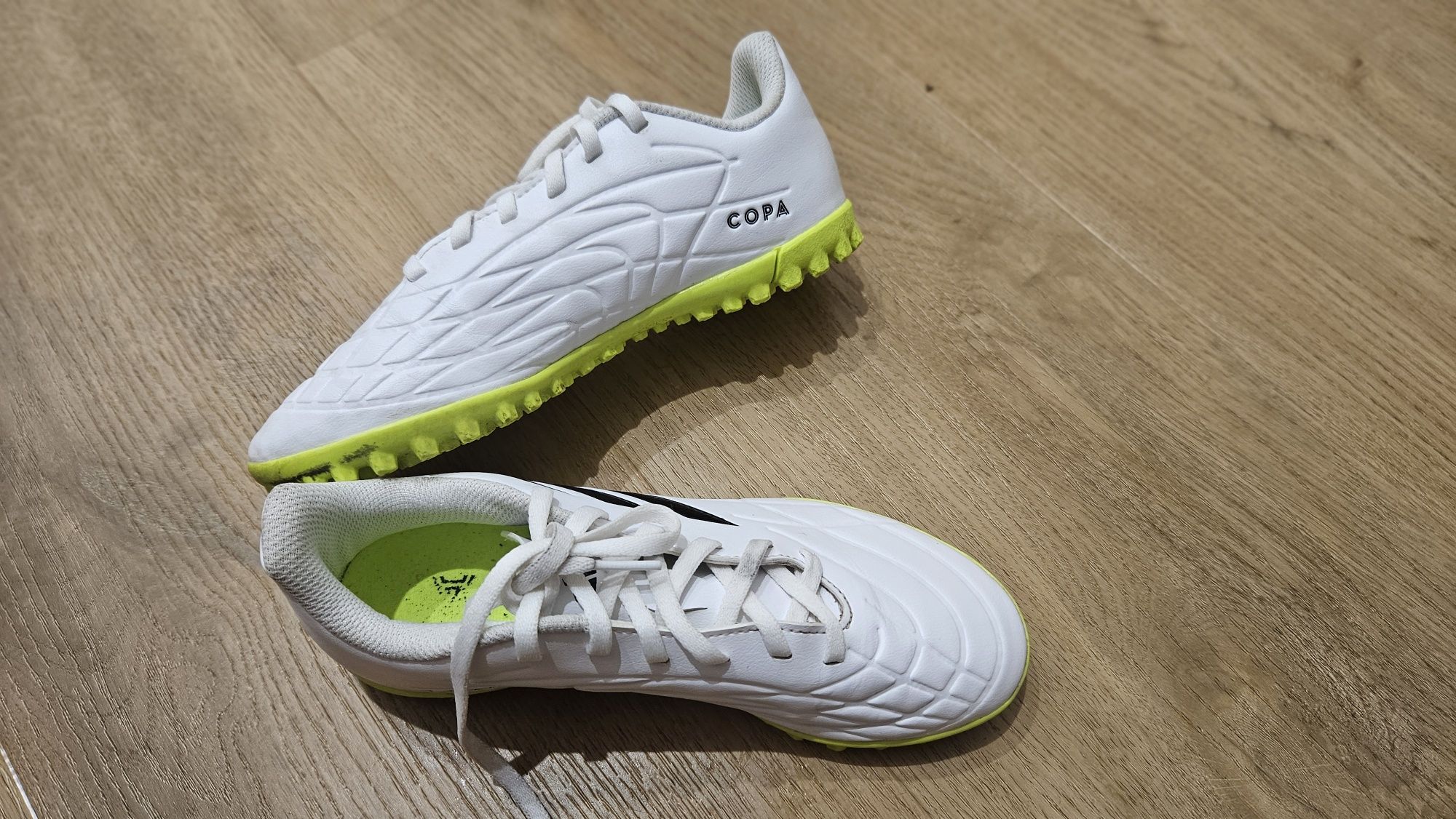 Korki żwirowki ADIDAS STAN IDEALNY -- 50% TANIEJ