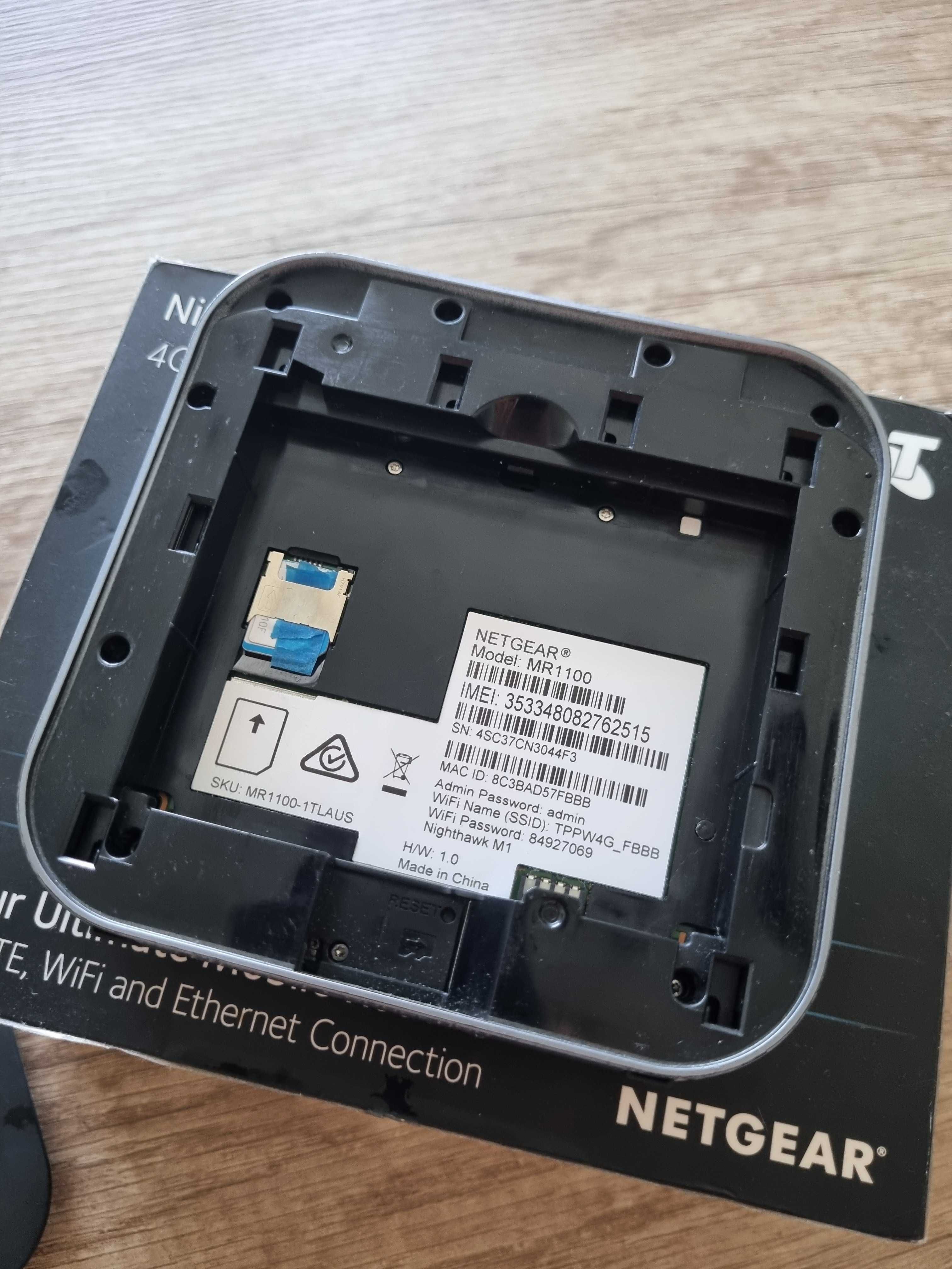Netgear Nighthawk M1 (розлочений, telstra)