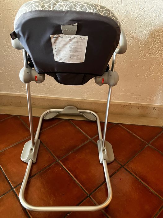 Cadeira baloiço  beabá quase nao usada