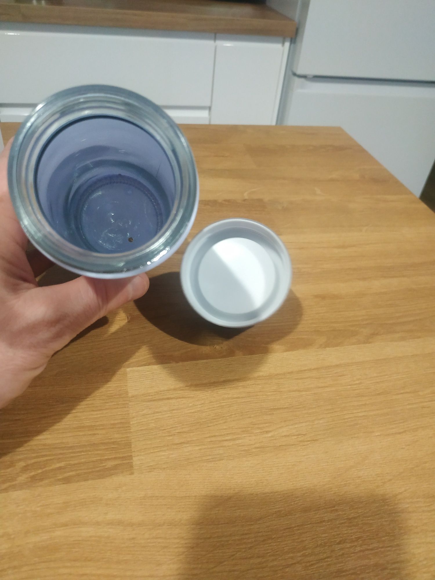 Butelka na wodę .