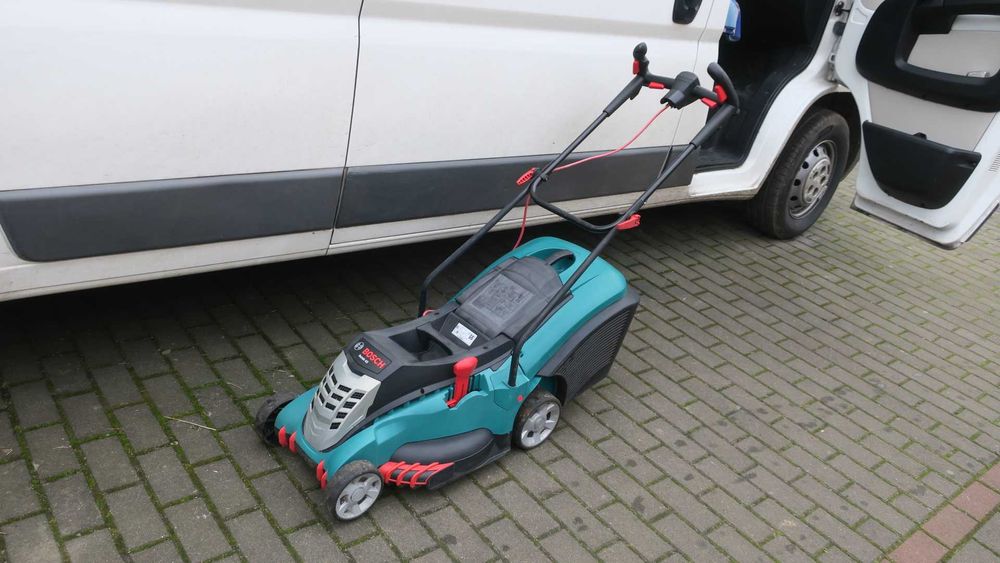 Kosiarka elektryczna Bosch Rotak 43