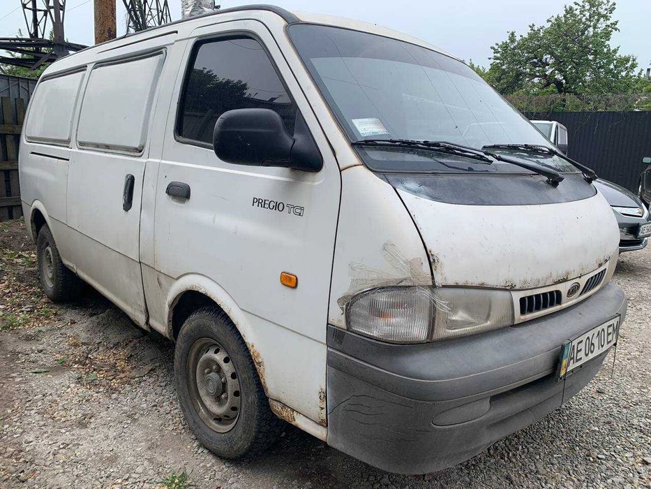 Продам на ходу все справно KIA Pregio