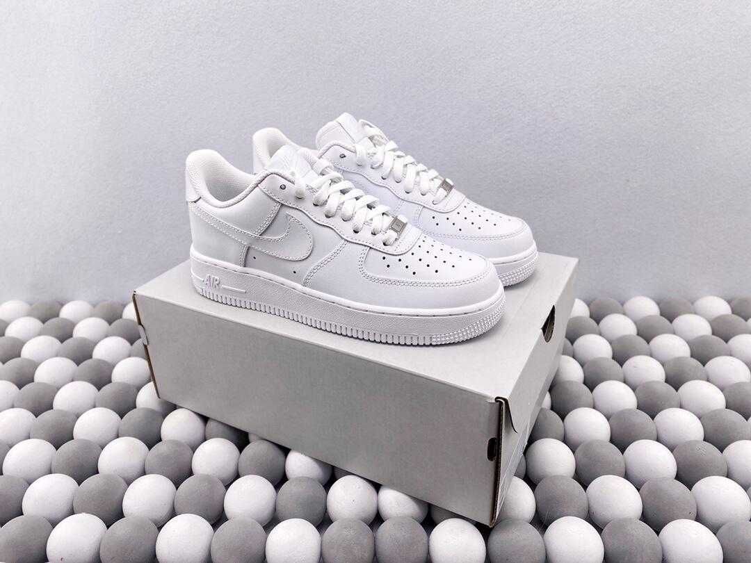 NikeAirForce1Low07White R.40.5