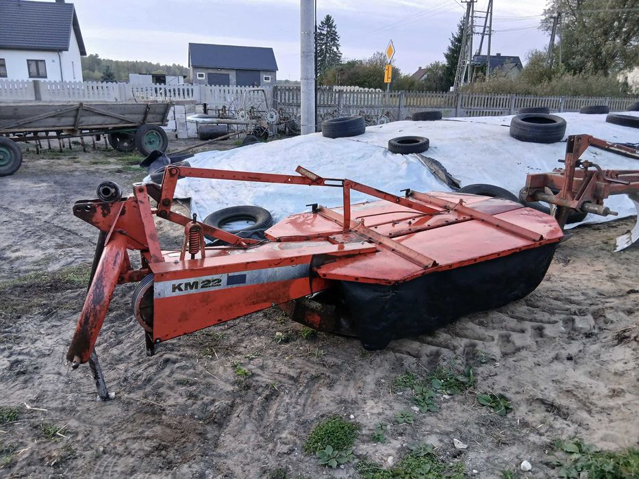 Maszyny rolnicze kosiarka i wóz