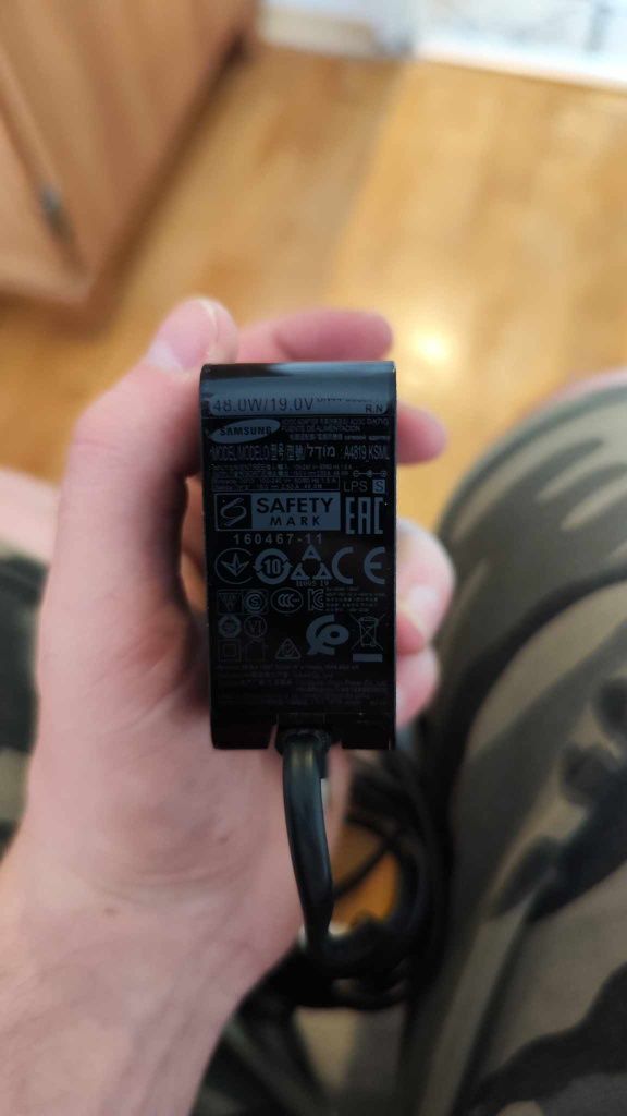 Monitor uszkodzony