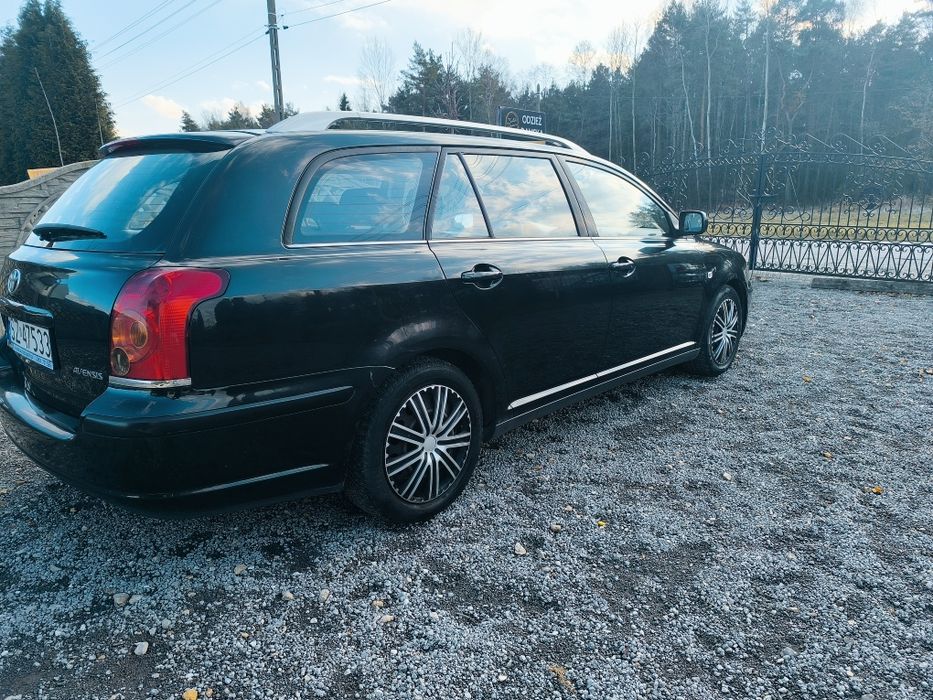 Toyota Avensis 2005 rok 1.8 benzyna Polski salon