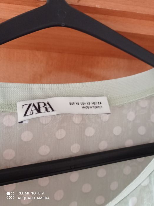 Blusa  Zara verde água com bolinhas brancas