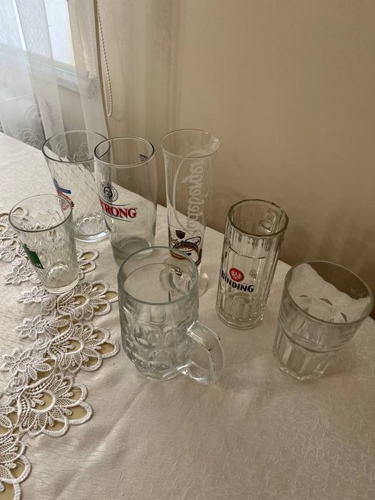 Пивні бокали, кружки