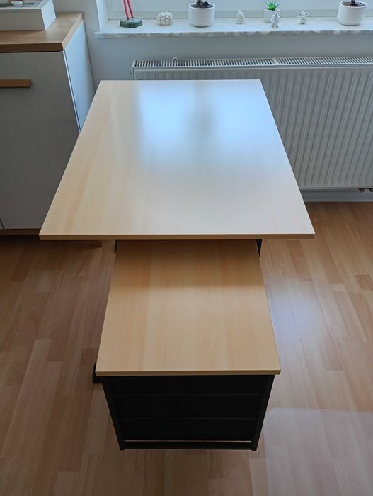 Biurko kreślarskie stolik z regulowanym blatem dla architekta malarza