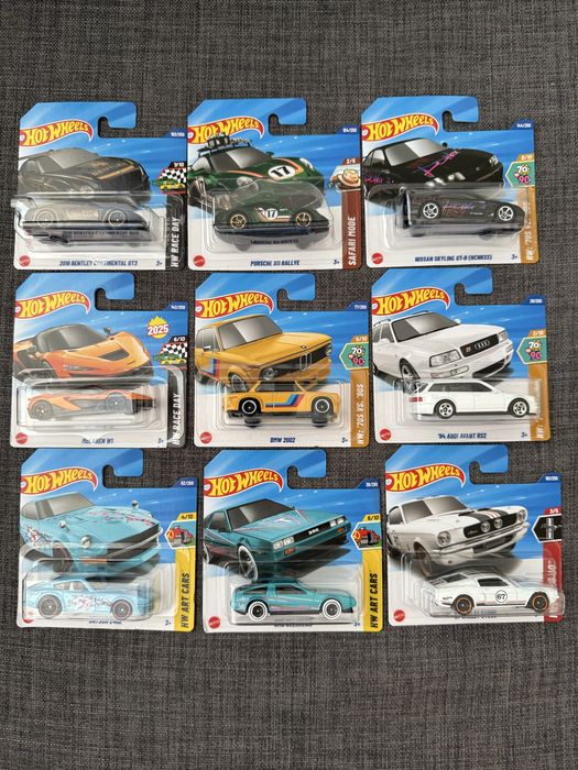 Hot Wheels zestaw 9 sztuk: Bentley Porsche Skyline McLaren BMW AudiRS2