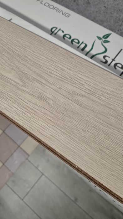 Ламинат напольный