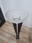 Designerski świecznik podłogowy 100 cm – metal i szkło