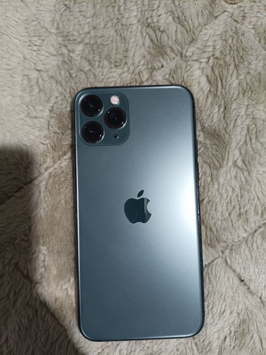 Продам айфон 11про 256