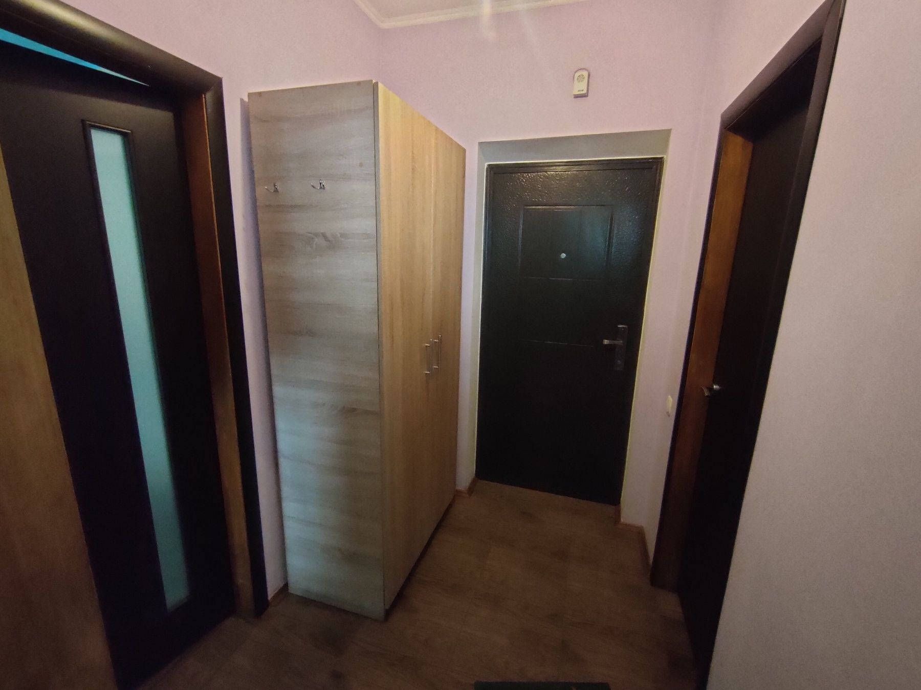 Продам 1кімтатну квартиру в Нових Петрівцях.