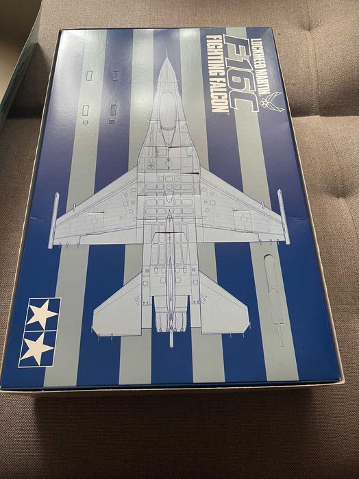 Tamiya F-16CJ Skala 1:32