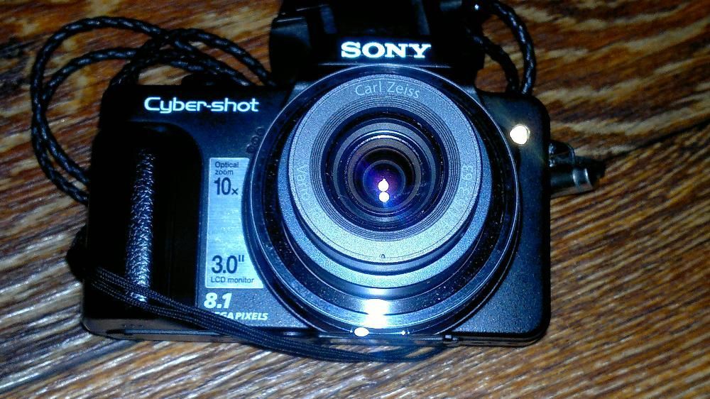 Продам фотоаппарат SONY DSC- H10 в отличном состоянии