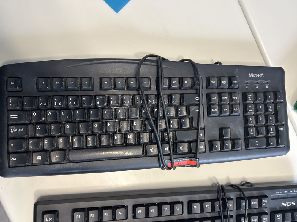 3 teclados funcionais