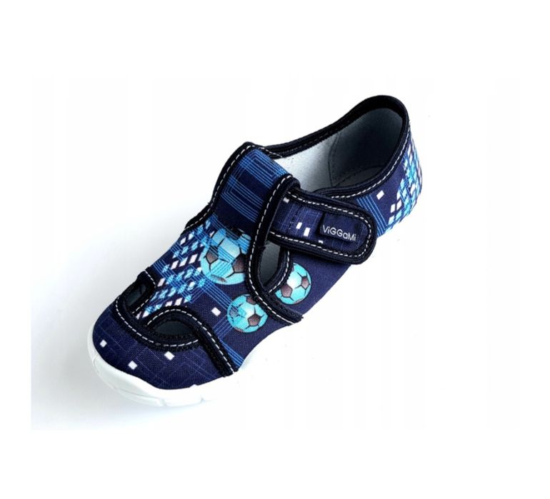 Buty Pantofle Kapcie dziecięce r.29 18cmNowe bez metki Nieużywane