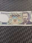Banknot 200zł z prl z 1988 r.