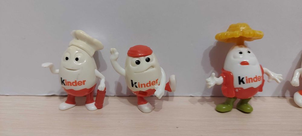 Игрушки киндер  6шт