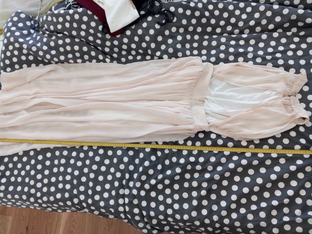 Długa suknia bez pleców 34