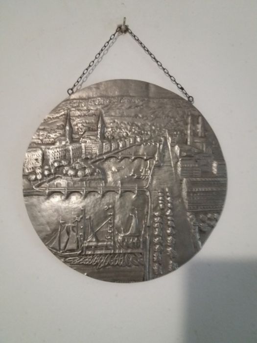 Placa quadro com paisagem em Estanho 97% e outras peças