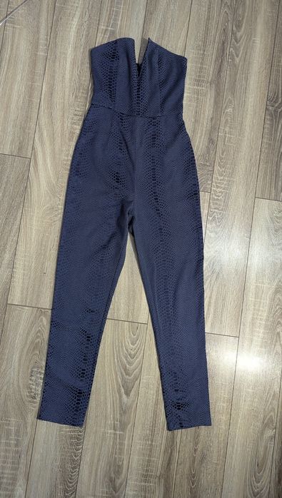 Комбінезон на кісточках