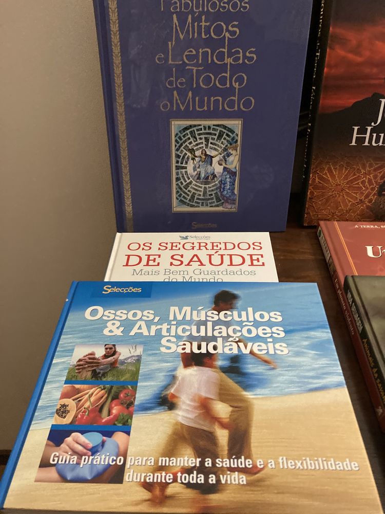 Livros de historia,, lgeografia , saude e vida selvagem ...