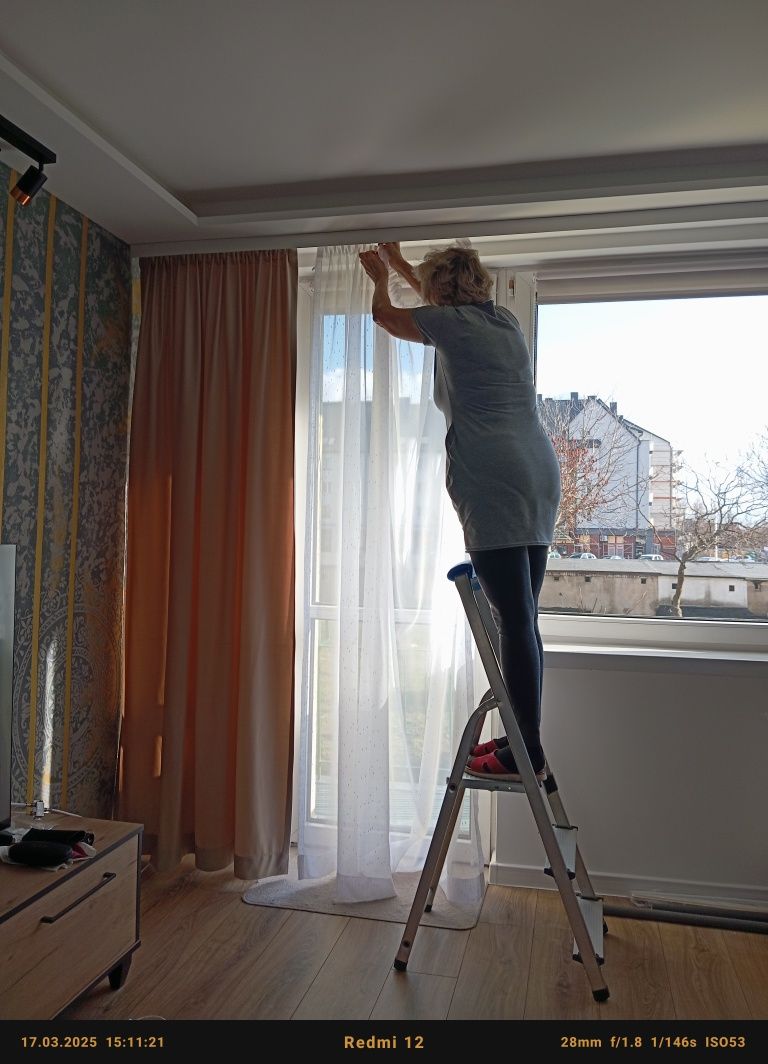 Sprzedam karnisz pojedynczy