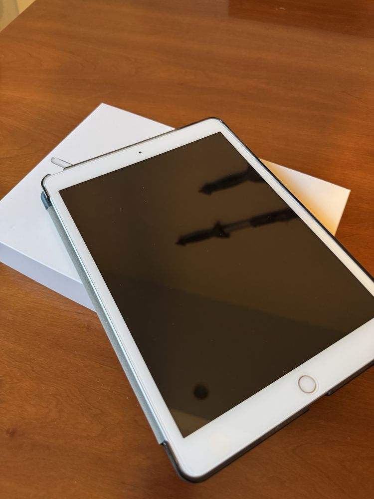Ipad 8 32G semi novo