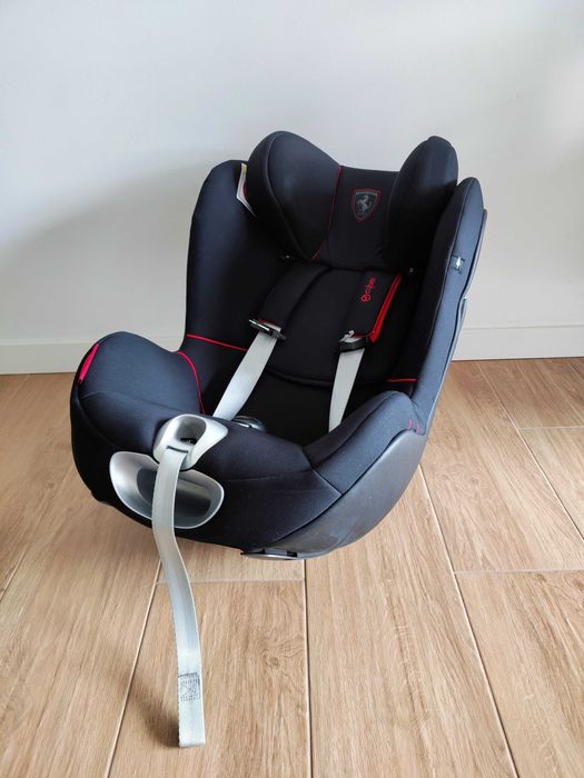 Fotelik Cybex Sirona Z i-Size Ferrari Victory Black
